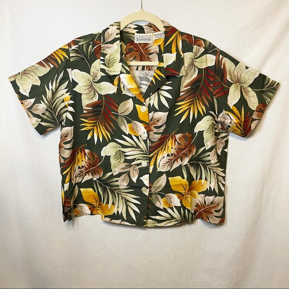 Basic Editions Palm Frond Button Down Crop Shirt M - Picture 3 of 10